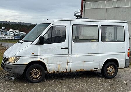 Mercedes-Benz Sprinter 211 CDI *2.SITZER*KASTENWAGEN*AHK*