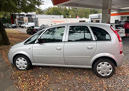 Opel Meriva 1.6 - Tüv neu . Klimaanlage