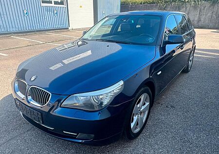 BMW 530i xDrive Touring Automatik Panorama Top Extra
