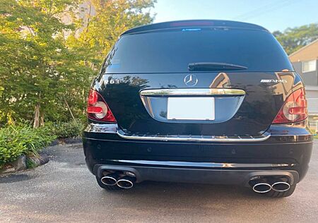 Mercedes-Benz R 63 AMG