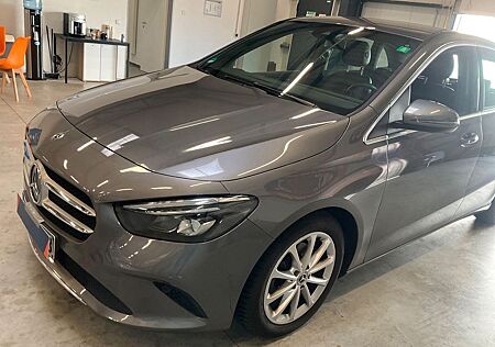 Mercedes-Benz B 180 d DCT Progressive