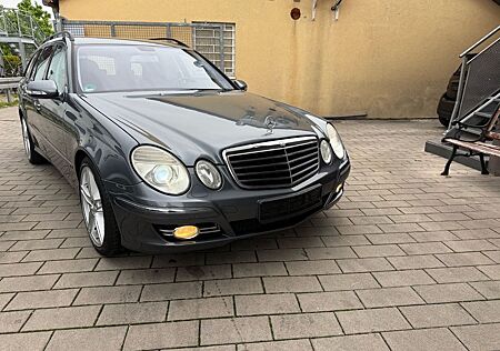 Mercedes-Benz E 220 CDI T AVANTGARDE