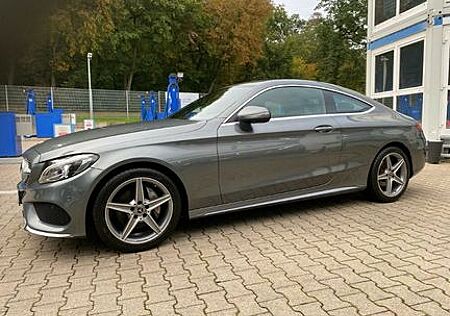 Mercedes-Benz C 180 Coupé/AMG Line/9G/Automatic/COMAND/Pano