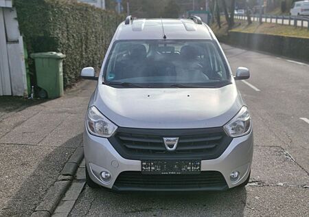 Dacia Dokker Laureate