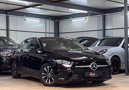 Mercedes-Benz A 180 A 180d BUSINESS*PARK*SHZ*MBUX*TLEDER*1.HAND