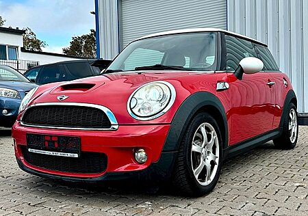 Mini Cooper S Automatik XENON LEDER KLIMA