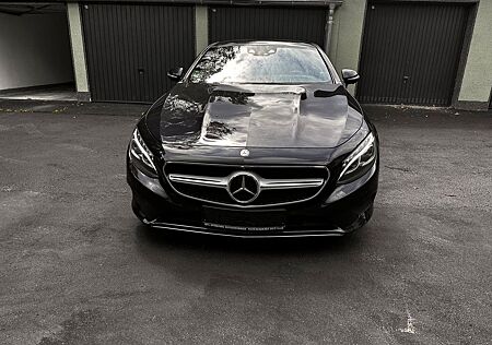 Mercedes-Benz S 500 4MATIC Coupé -
