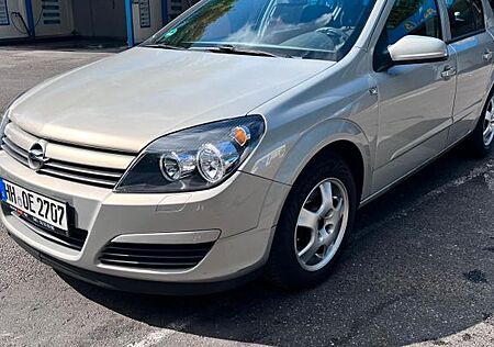 Opel Astra 1.6 Elegance Automatik Elegance