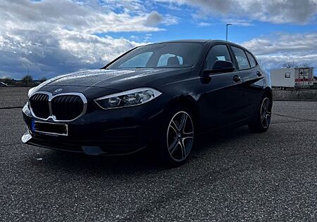 BMW 118i Advantage Advantage
