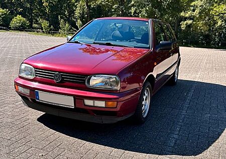 VW Golf Volkswagen 1.6 Europe, 55kw, 10/1996 bis 12/26 TÜV