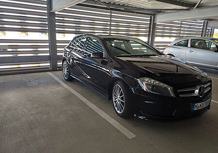 Mercedes-Benz A 200 AMG Line AMG Line