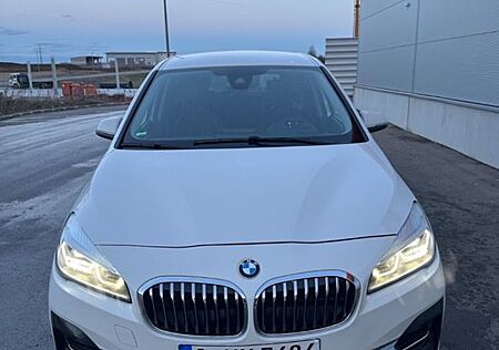 BMW 2er 220 Gran Tourer 220d xDrive Steptronic Luxur...