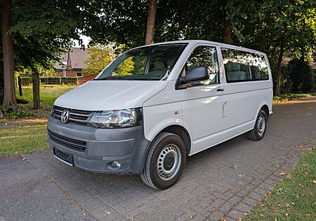 VW T5 Transporter Volkswagen T5 AHK Klima 8Si. Kamera Service Neu TÜV 08.27