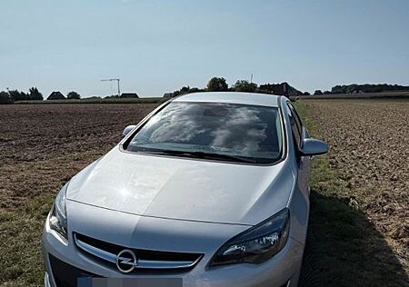 Opel Astra J