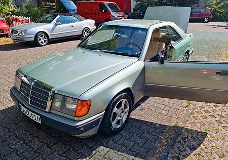 Mercedes-Benz CE 300