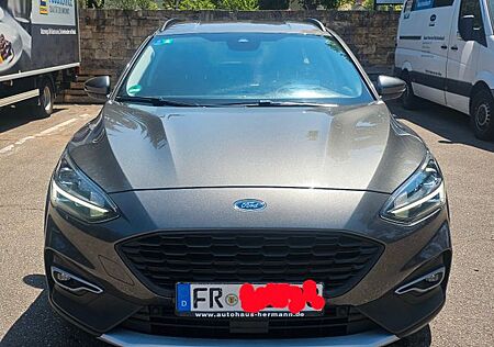 Ford Focus LED / HEAD UP/ NAVI TOUCH APP / AHK/ B&O