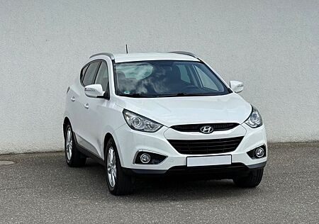 Hyundai ix35 Style 2.0 CRDI 4WD/LEDER/SHZ/TEMP/AHK/PDC