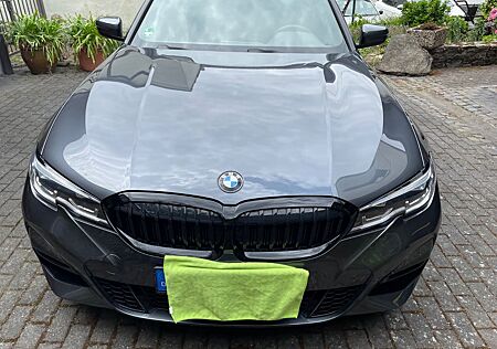 BMW 320d Touring M Sport Automatik M Sport