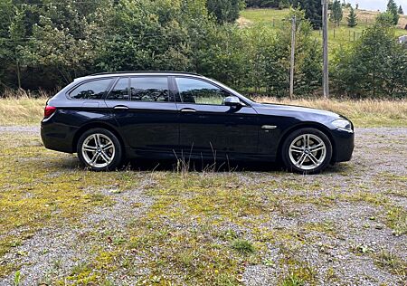 BMW 520d xDrive Touring *M-Sport*Pano*AHK*Navi*