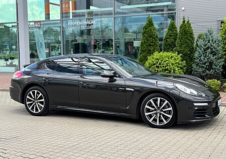 Porsche Panamera Diesel -