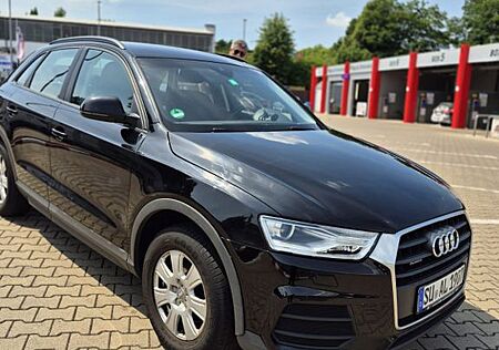 Audi Q3 2.0 TDI S tronic quattro sport sport