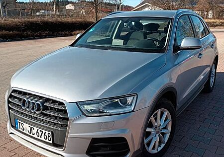 Audi Q3 design S-Tronic/Automatik/Navi/Xenon/Klima