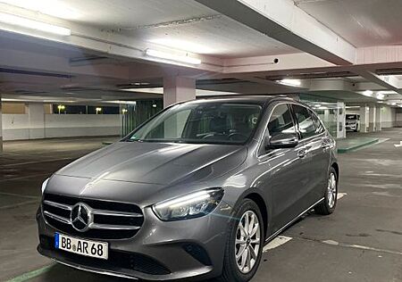 Mercedes-Benz A 180 d -