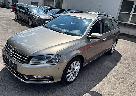 VW Passat Variant Volkswagen Variant Highline /Standheizung/Kam/Navi/AHG E