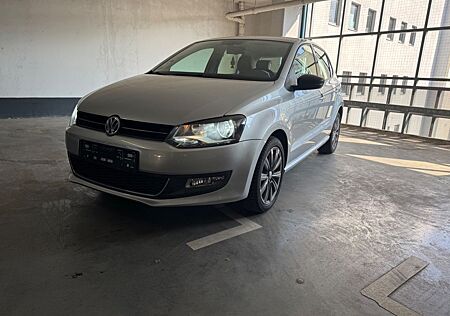 VW Polo Volkswagen 1.6 TDI DSG 66kW Highline