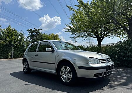 VW Golf Volkswagen 1.6 EDITION AUTOMATIK/KLIMA/TÜV NEU/TOP