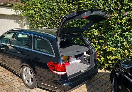 Mercedes-Benz E 220 BlueTEC T ELEGANCE ELEGANCE