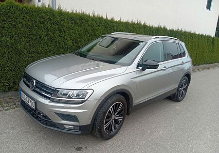 VW Tiguan Volkswagen 2.0 TDI SCR DSG IQ.DRIVE , PANORAMADACH