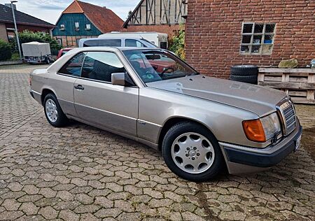 Mercedes-Benz 320 CE