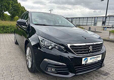 Peugeot 308 SW Allure*AHK*PANO*NAVI*CAM*TEMPO*TÜVNEU*LED