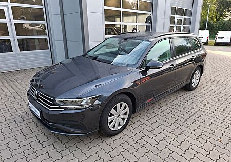 VW Passat Variant Volkswagen 2.0 TDI +KAMERA +NAVI + LED..