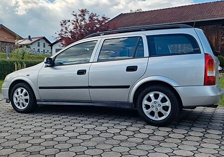Opel Astra 1.6 - Selec