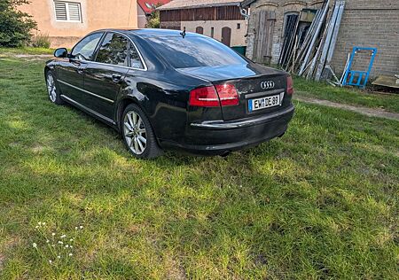 Audi A8 3.0 TDI (DPF) tiptronic quattro -