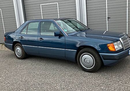 Mercedes-Benz E 260
