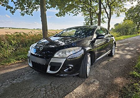 Renault Megane Coupé Dynamique TCe 180 | Benzin + LPG