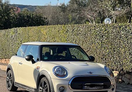 Mini ONE - Pepper White, Panoramadach, HU/AU neu