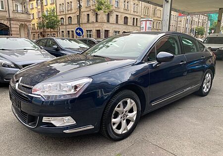 Citroën C5 2.0 HDi Confort KLIMAAUT. PDC ALU