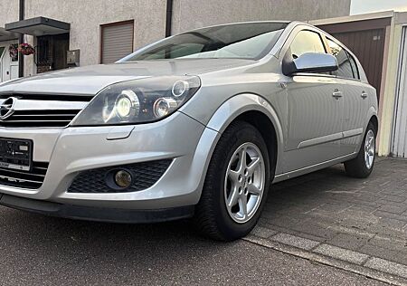 Opel Astra 1.6 Ecotec Cosmo 1.Hand Zahnriemen Neu