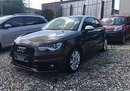 Audi A1 ambition,Navi,Xenon,Scheckheft.