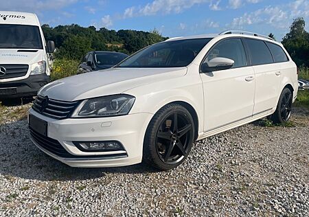 VW Passat Volkswagen Lim. Comfortline BlueMotion. 4x4