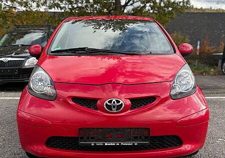 Toyota Aygo (X) Aygo (X) 1,0 Club Club