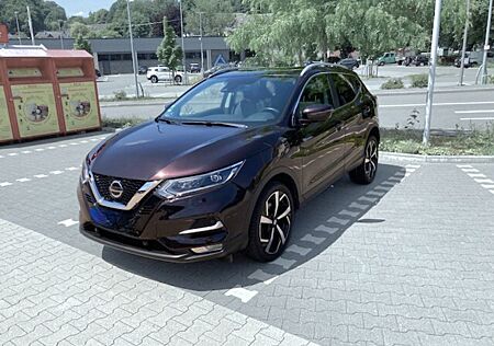 Nissan Qashqai 1.3 DIG-T DCT 160PS TEKNA N-TEC