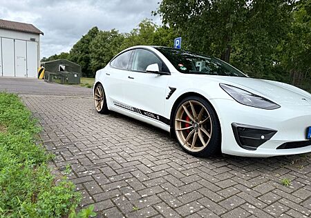 Tesla Model 3 gebraucht kaufen Tesla Model 3 Allradantrieb 8-fach Bereift