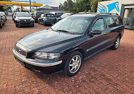 Volvo V70 2.4 T Premium*SHZ*LEDER*AHK*AUTOMATIK*