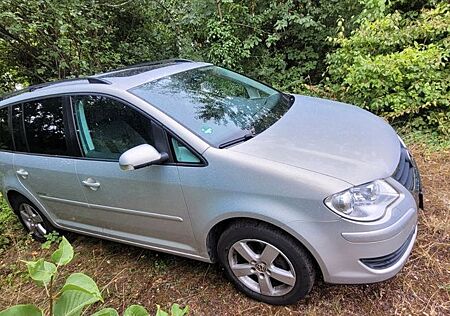 VW Touran Volkswagen 1.4 TSI 103kW DSG -