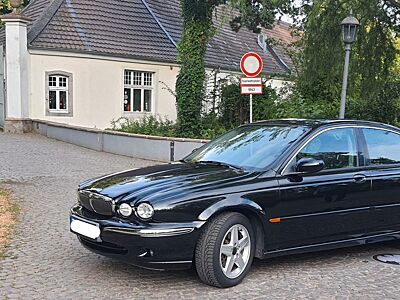 Jaguar X-Type 2,1 Liter V6 Executive Executive